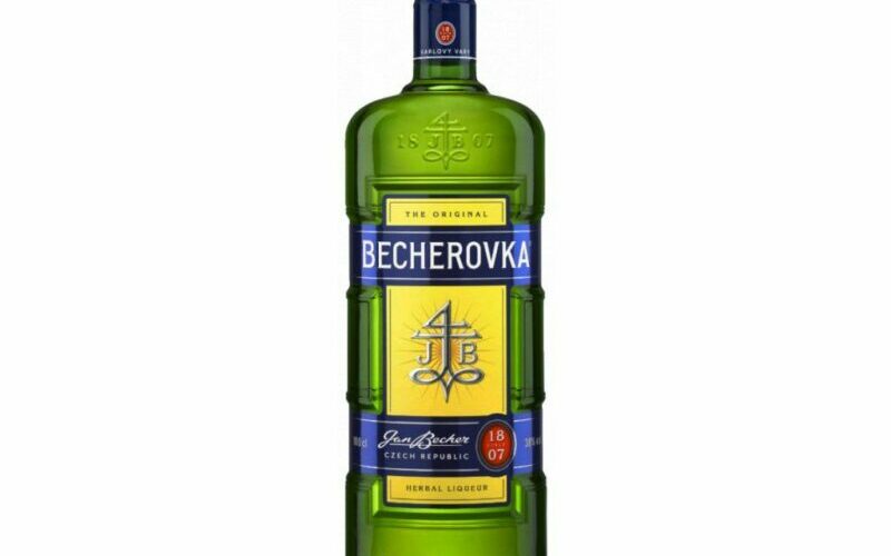 Becherovka - bylinkový alkohol